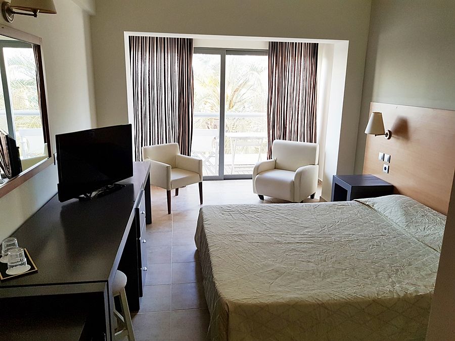 All Senses Ocean Blue Sea Side Resort (Adults Only) Petaloudes Екстериор снимка